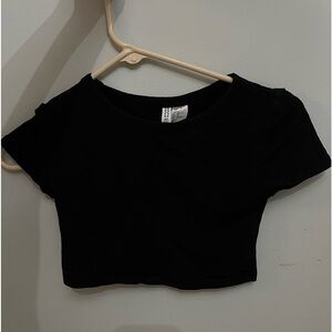 Black crop top from H&M, brand: Divided